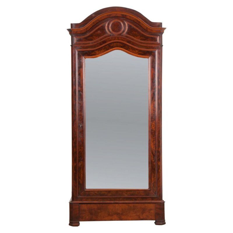 armoire-mirrordoor-antique-mahogany