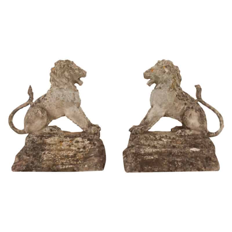 English 19th Century Pair of Stone Lions