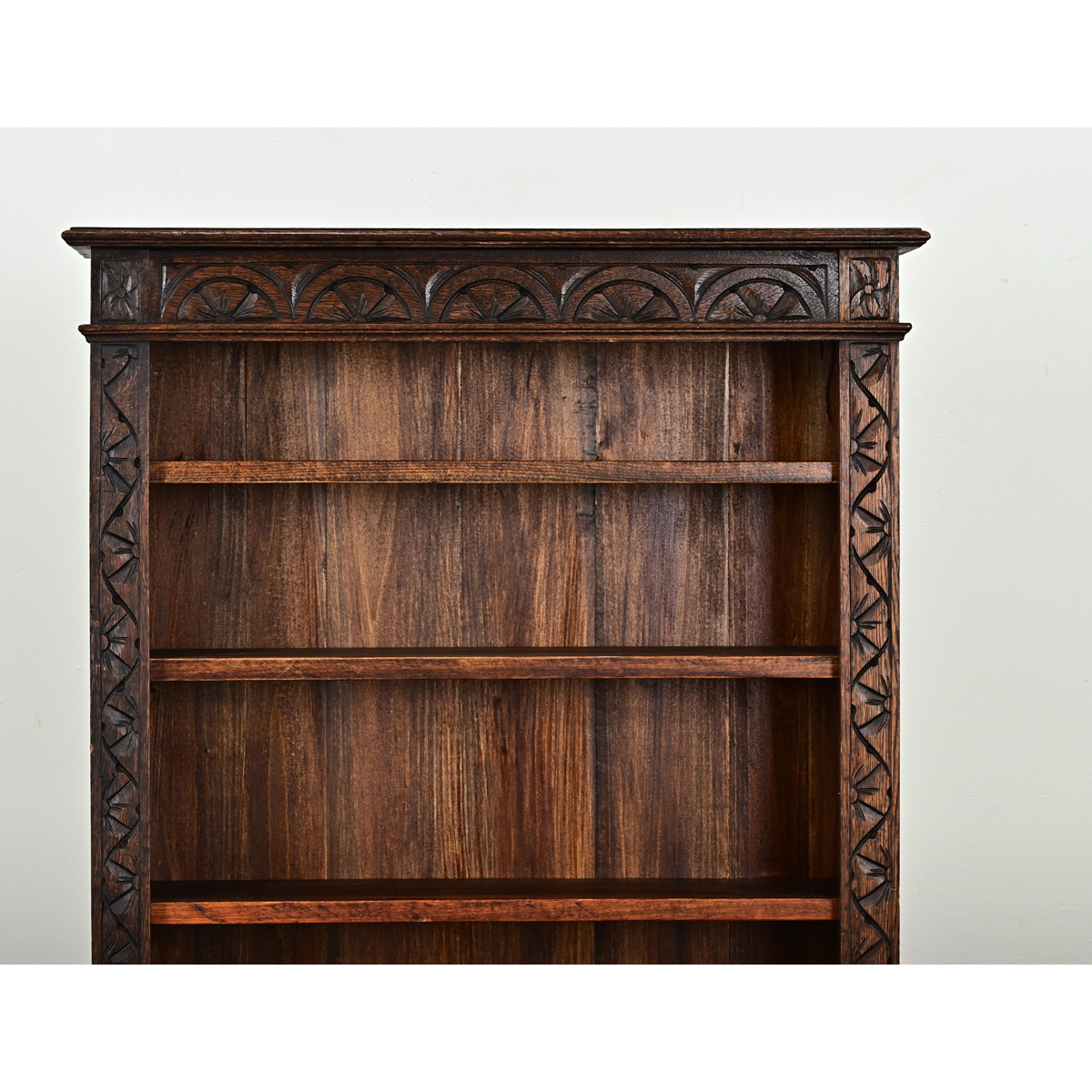 チェスト・キャビネット Antique Book open Shelf Caster Old World Walnut Burl Executive Right Bookcase