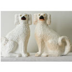 English 19th Century Pair of Staffordshire Spaniels