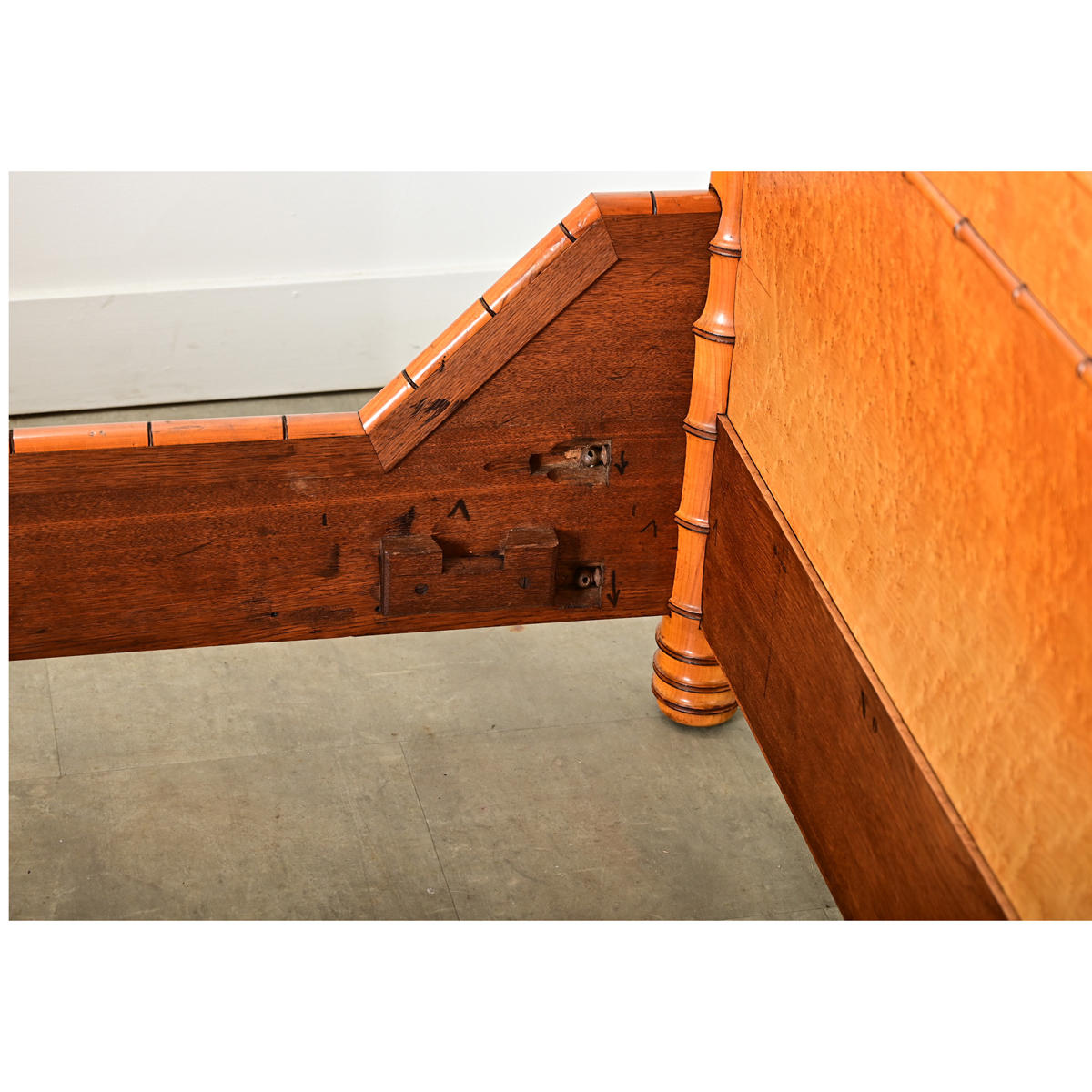 DSC 8855WEB DSC 8855WEB